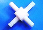 Teflon csőcsatlakozó, négyágú, ág Ø10mm, cső Ø4mm