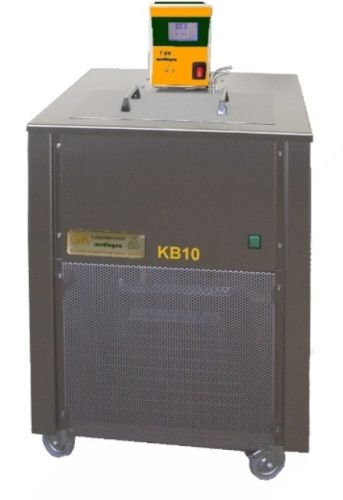 Free standing, cooled circulating thermostats up to -55 °C