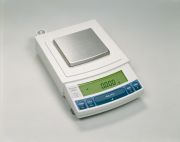 UW precíziós mérleg, 620 g / 0,001 g, belső kalibrálású