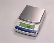 UX precíziós mérleg, 6.200 g / 0,01g, külső kalibrálású